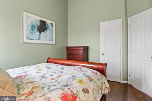 3809 Elbert Ave, Alexandria VA 22305-2042 exterior