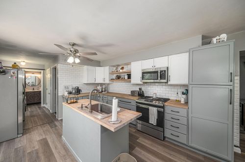 58510 Greenfield Ct, Three Rivers MI  49093-8535 exterior