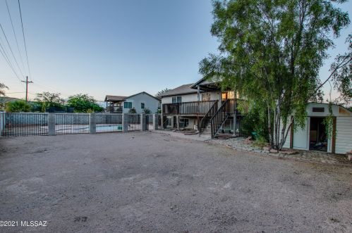 3413 Calle De Ln Bajada, Tucson AZ 85746-8341 exterior