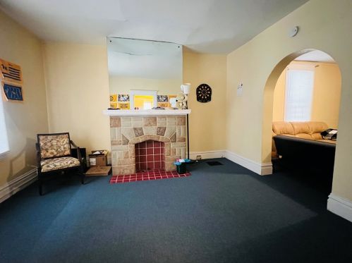 209 Dunseith St, Pittsburgh PA  15213-2505 exterior