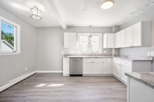 124 Wait St, Springfield MA  01104-1942 exterior