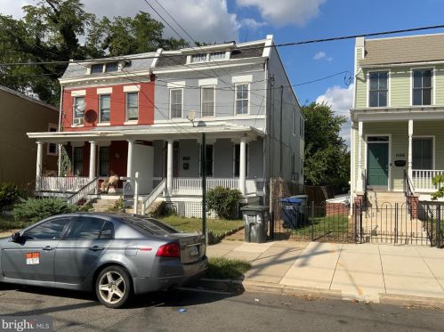 1316 W St, Washington DC 20009-1107 exterior