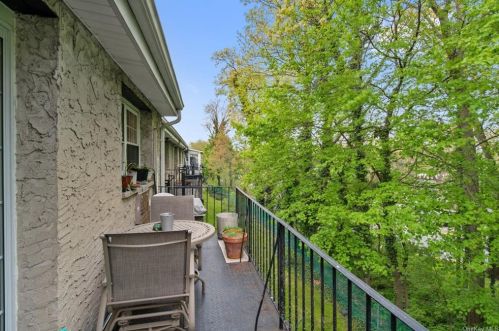 47 Lorraine Ter, Mount Vernon NY 10553-1234 exterior