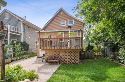 5332 Winnemac Ave, Chicago IL  60630-2220 exterior