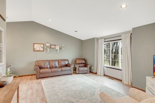 5352 16 St, Princeton MN 55371-6173 exterior