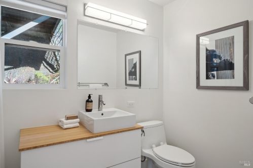 71 Tamalpais Ave, Mill Valley CA 94941-1078 exterior