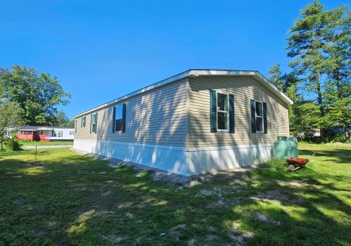 10 Emperor Dr, Concord NH  03303-4123 exterior