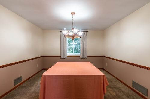 537 Middle St, Pittsburgh PA 15227-3844 exterior