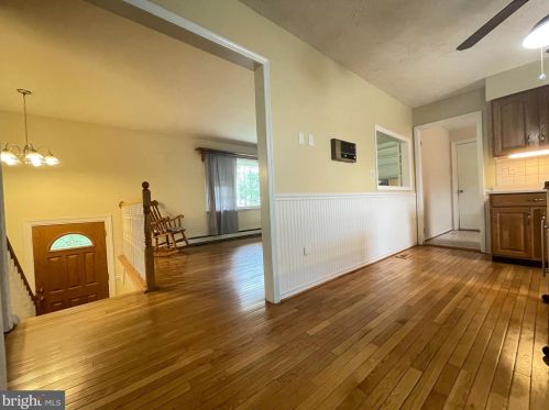 1607 Roam Ct, Owings MD 20736-9785 exterior