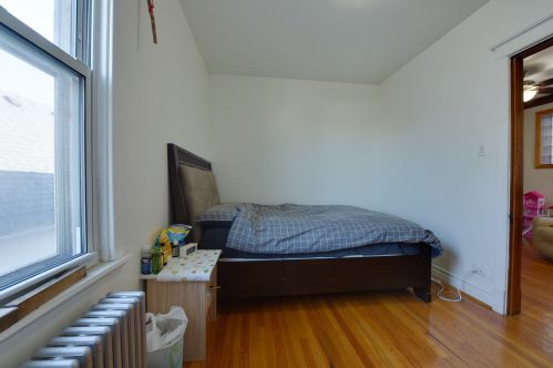 4327 Sacramento, Chicago IL 60655-2302 exterior