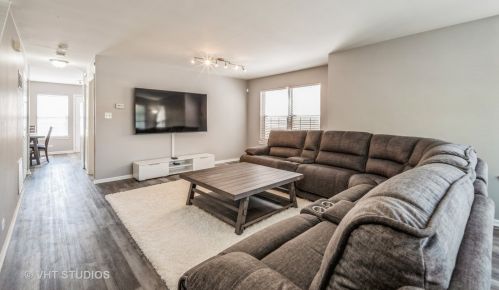 6943 East End Ave, Chicago IL  60649-1421 exterior