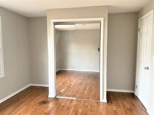 208 Wrentham Rd, Springfield MA 01119-1831 exterior