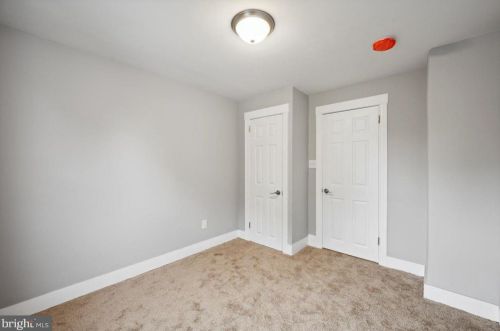 16 Roland Rd, Chester PA 19015-3327 exterior