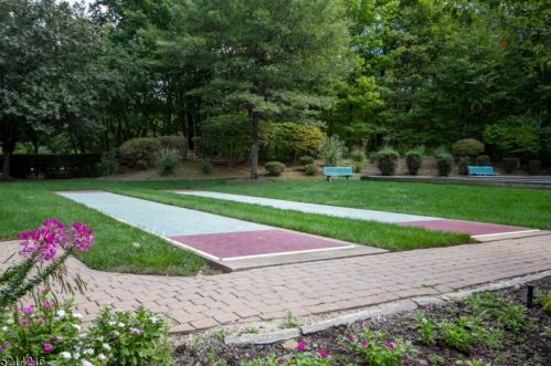 1326 Hamilton Dr, Rockaway NJ 07866-5859 exterior