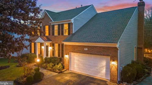 951 Rhonda Pl, Leesburg VA  20175-5632 exterior