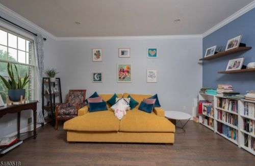 68 Terrace Ave, Town Center NJ  07052-3662 exterior