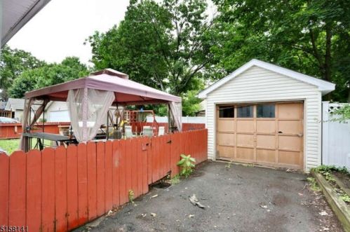 21 May St, Paterson NJ 07506-2637 exterior