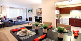 11525 Decatur Plz, Omaha NE  68154-4668 exterior