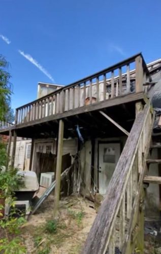 4611 Linebaugh Ave, Tampa, FL 33617-4557