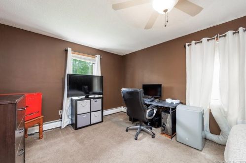 50 Mason Hl Rd, Killingly CT 06241-1324 exterior