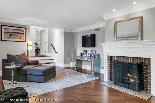 3 Oak Ln, Locust NJ  07760-1306 exterior