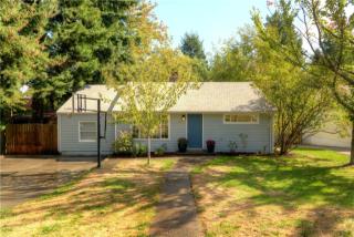 16746 8 Ave, Seattle WA  98166-3444 exterior