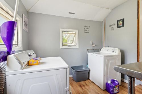 310 Kiddville St, Belding MI 48809-9593 exterior