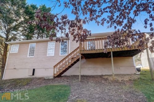 808 Stonemill Mnr, Lithonia GA 30058-8230 exterior