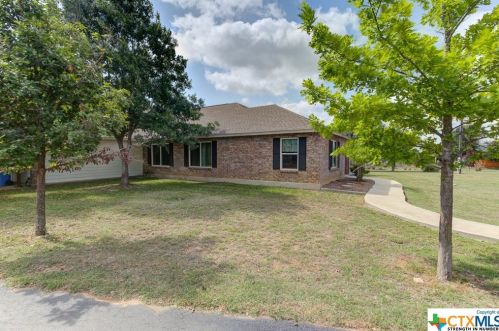 32070 Jay Bird Ln, Spring Branch TX exterior