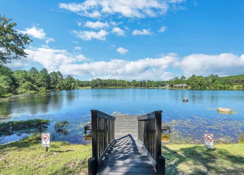 43 Magnolia Lake Dr, Defuniak Springs FL 32433-5252 exterior