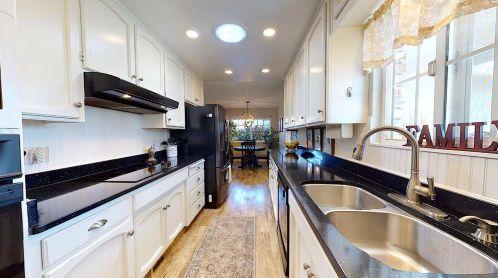 1515 Michael Way, Turlock CA 95382-2101 exterior