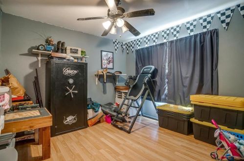 408 Douglas St, Burleson TX 76028-3547 exterior