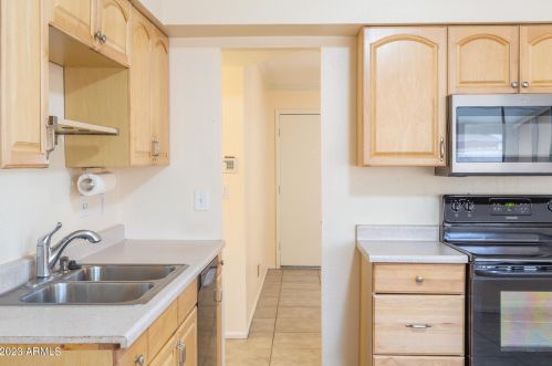 721 Apache Dr, Chandler AZ 85224-4324 exterior