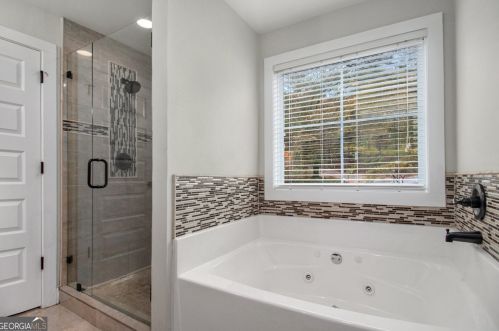 1400 Knob Hill Ct, Atlanta GA 30329-3205 exterior