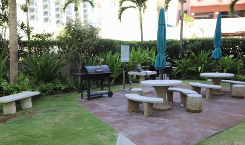 425 Ena Rd, Honolulu HI 96815-1735 exterior