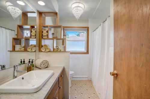 4510 Odana Rd, Madison WI  53711-1445 exterior