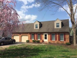 242 Landis Dr, Lancaster PA  17602-3849 exterior