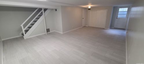 1030 Franklin Ave, Valley Stream NY 11580-4529 exterior