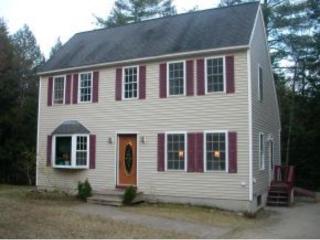 152 New Hampshire Dr, Concord, NH 03303-7919