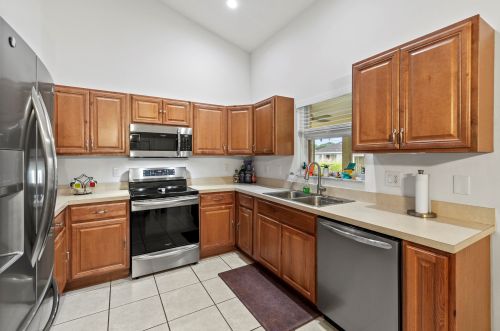 1808 Fears Ave, Fort Pierce FL  34953-4526 exterior