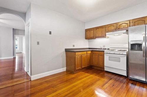 19 Austin St, Boston MA 02136-1501 exterior