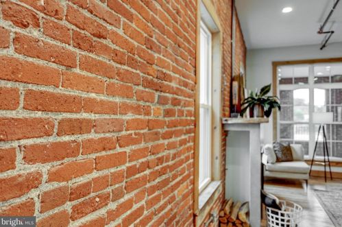 220 Prince St, Lancaster PA 17603-5878 exterior