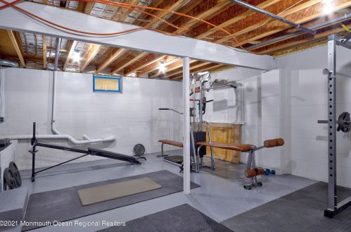 36 Little Silver Pt Rd, Little Silver NJ 07739-1732 exterior