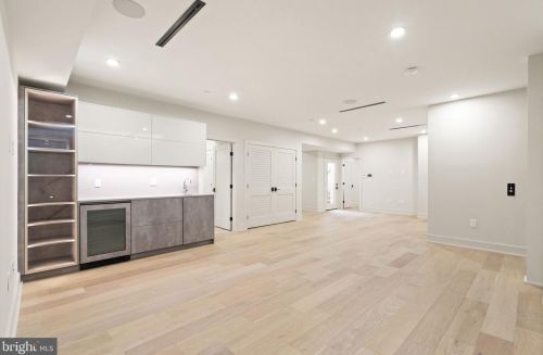 5416 Nevada Ave, Washington DC  20015-1728 exterior