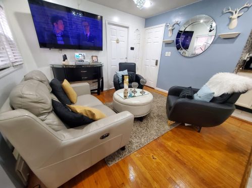 556 St, Union City NJ 07087-2510 exterior