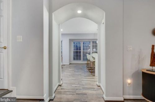 3405 Governors Crest Ct, Alexandria VA  22310-2337 exterior