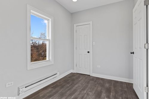 12000 Pr Ave, Chicago IL 60628-6725 exterior