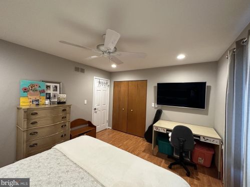 2269 Pne Rd, Huntingdon Valley PA 19006-4028 exterior