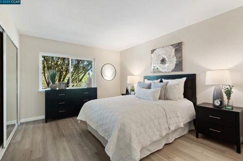 21 Emerson Dr, Mill Valley CA 94941-2212 exterior