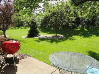 4336 Meghan Ln, Saint Paul MN  55122-3028 exterior